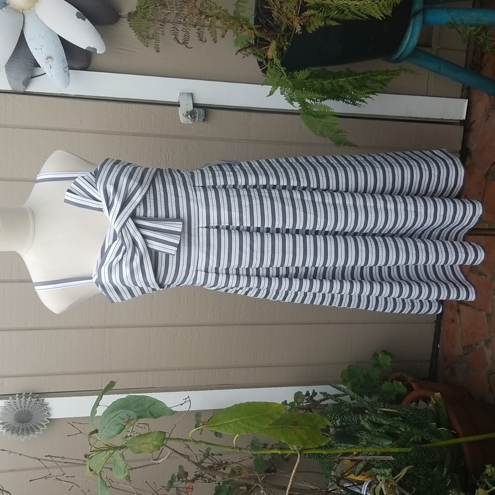 1901 Striped Sleeveless Dress Size 12